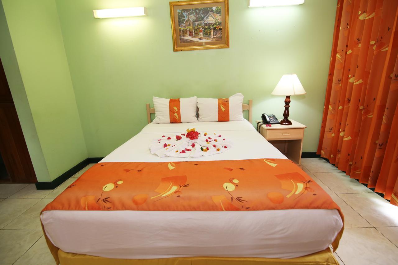 Foote Prints On The Sands Hotel Negril Buitenkant foto