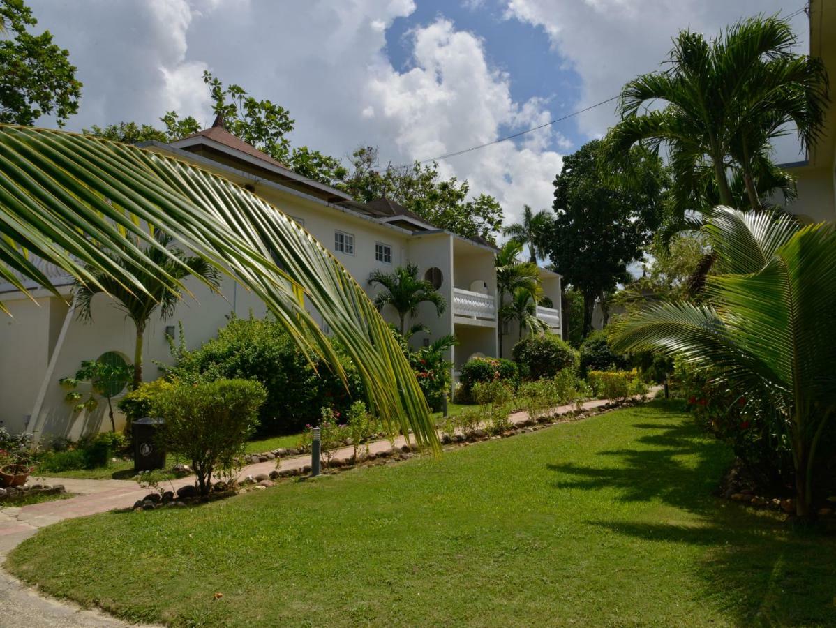 Foote Prints On The Sands Hotel Negril Buitenkant foto