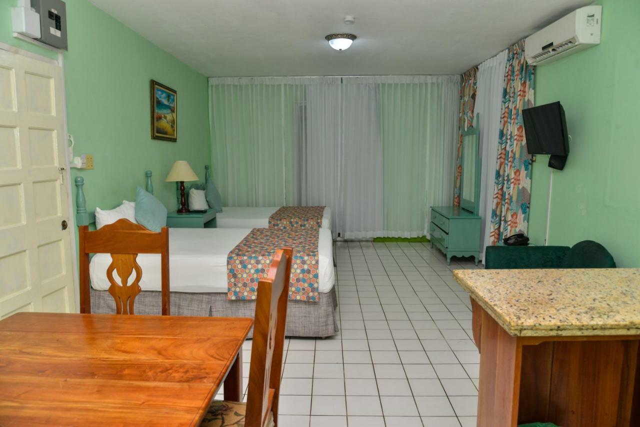 Foote Prints On The Sands Hotel Negril Buitenkant foto