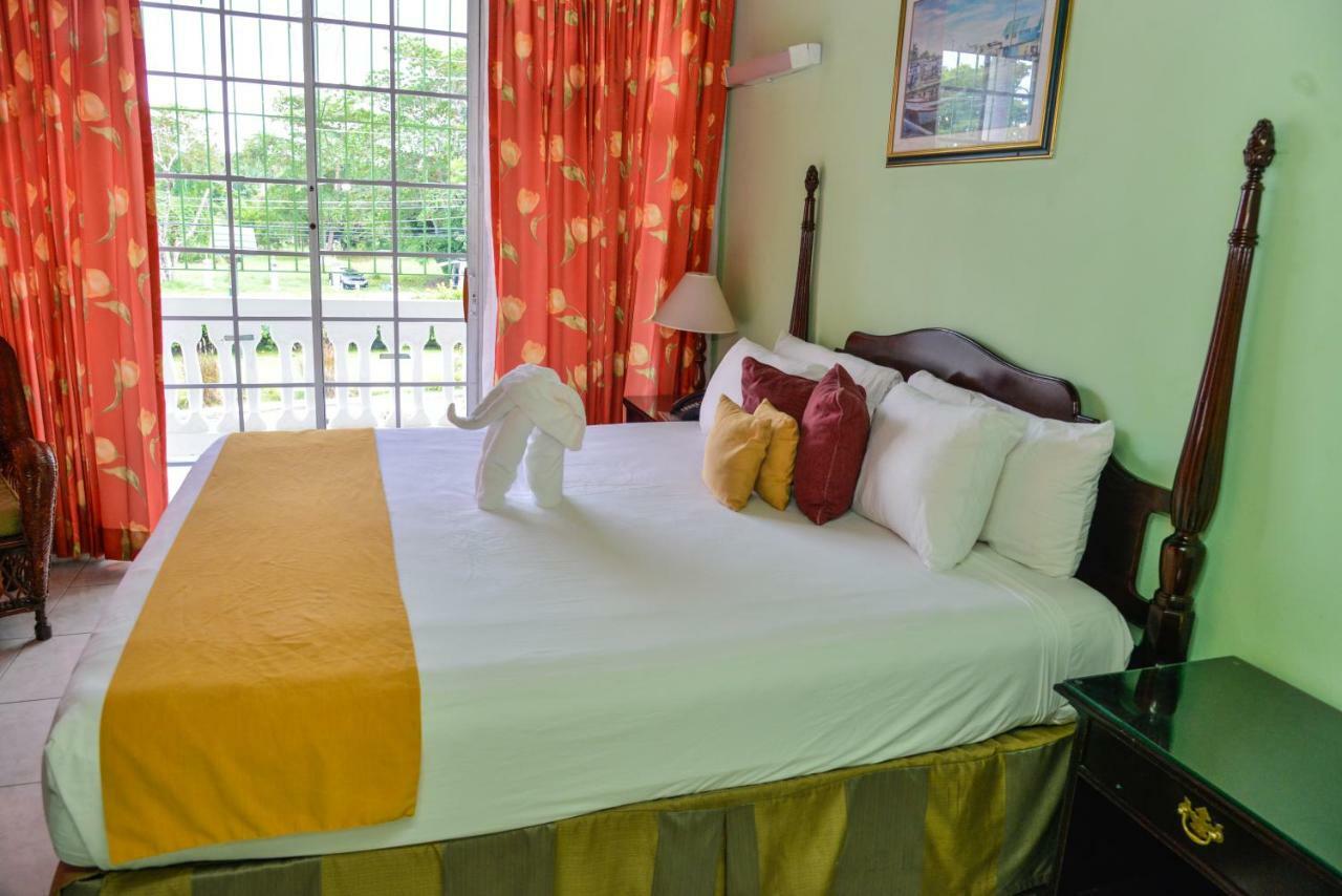 Foote Prints On The Sands Hotel Negril Buitenkant foto