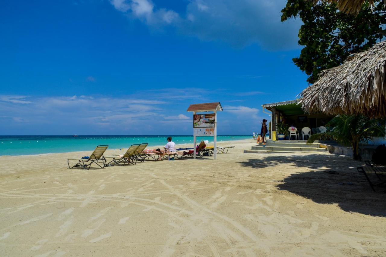 Foote Prints On The Sands Hotel Negril Buitenkant foto